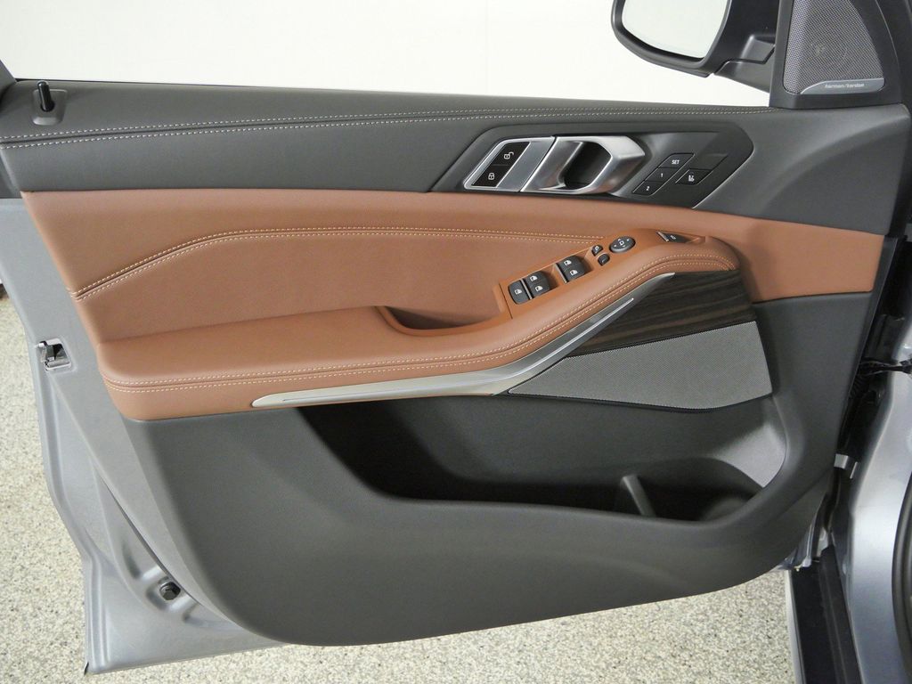 Thumbnail: 2026 BMW X5 - 34
