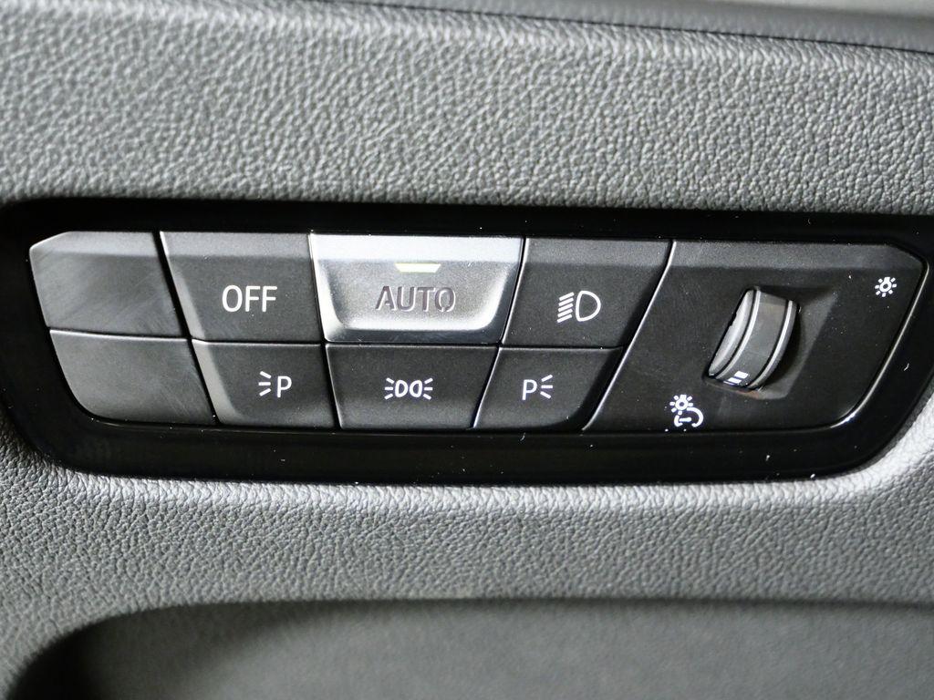 Thumbnail: 2026 BMW 3 Series - 38