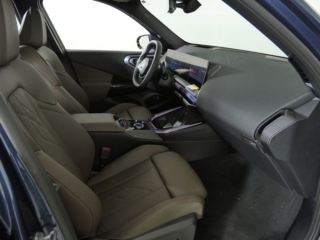 Thumbnail: 2026 BMW X3 - 21