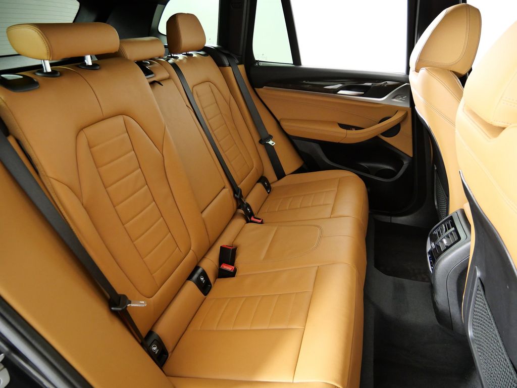 Thumbnail: 2021 BMW X3 - 27