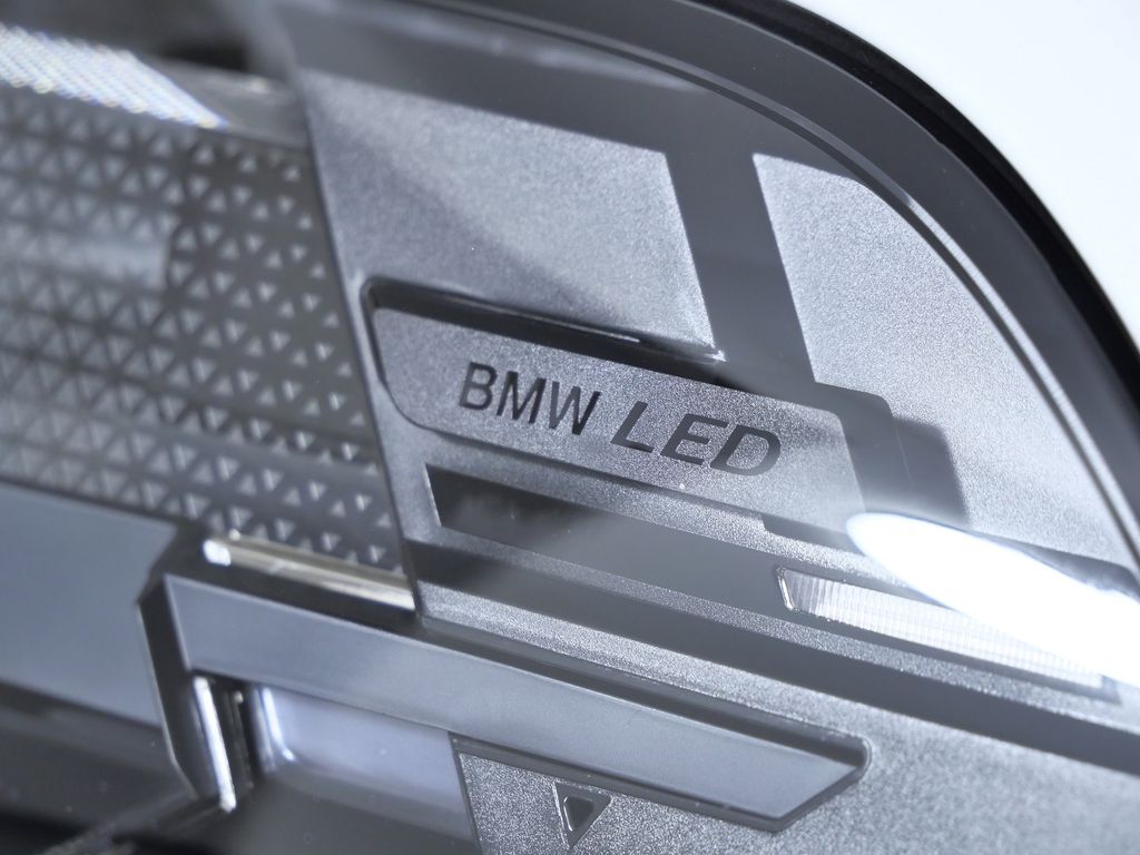 Thumbnail: 2026 BMW X5 - 4