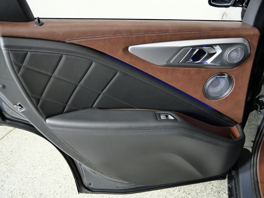 Thumbnail: 2026 BMW XM - 29