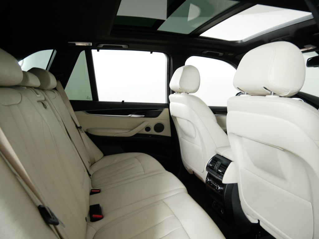2016 BMW X5 xDrive35i 24
