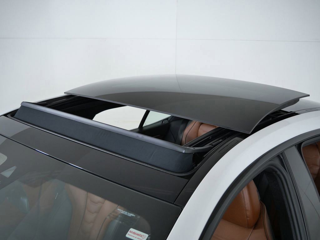 Thumbnail: 2026 BMW 8 Series - 18
