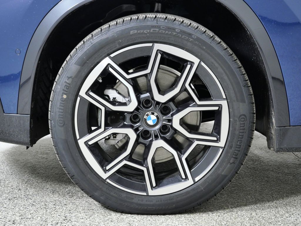 Thumbnail: 2026 BMW X1 - 17