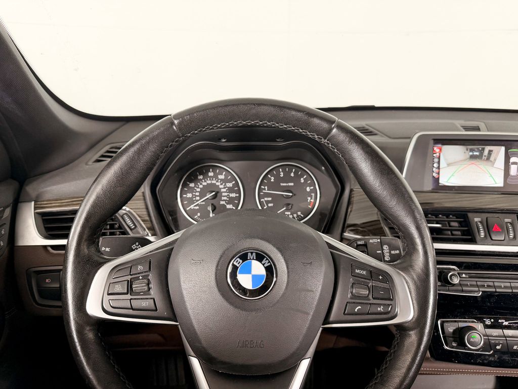 Thumbnail: 2017 BMW X1 - 8