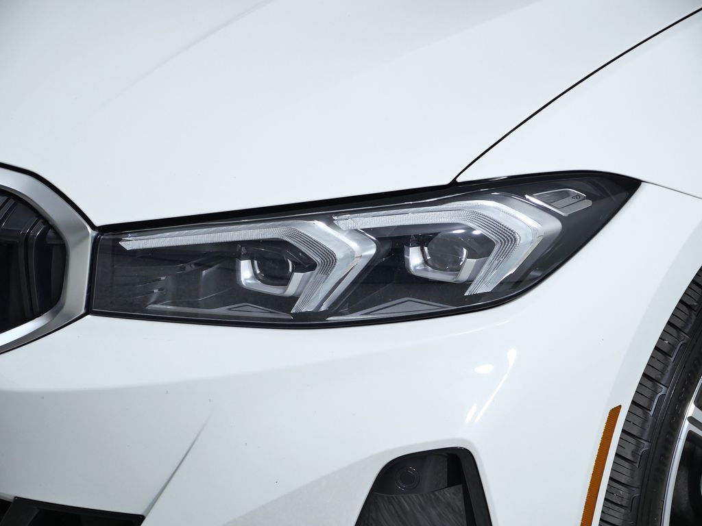 Thumbnail: 2023 BMW 3 Series - 4