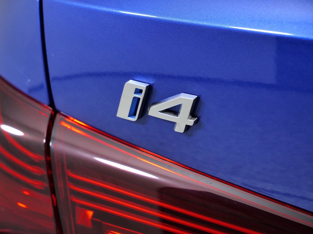 Thumbnail: 2025 BMW i4 - 13