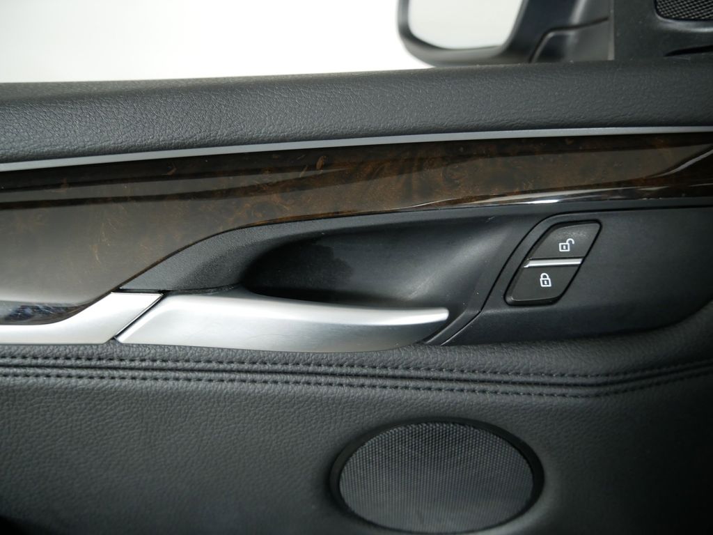 Thumbnail: 2016 BMW X5 - 35