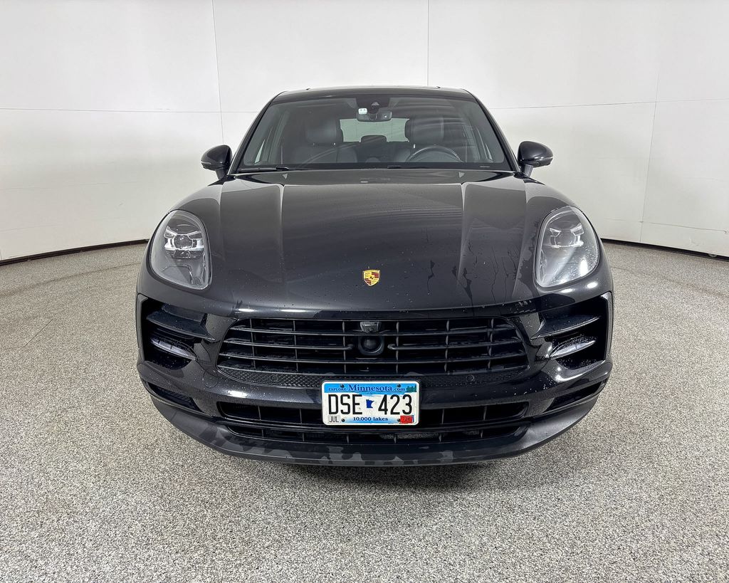 Thumbnail: 2019 Porsche Macan - 3