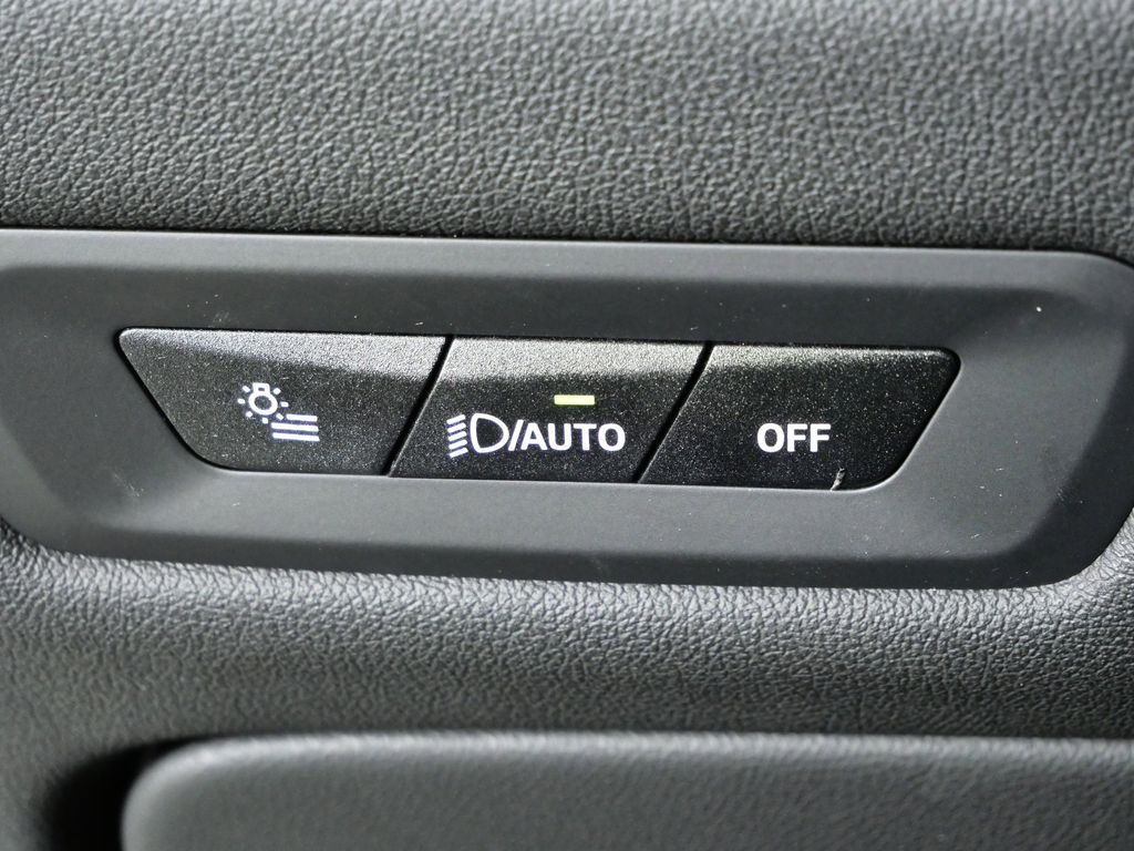 Thumbnail: 2026 BMW X5 - 40