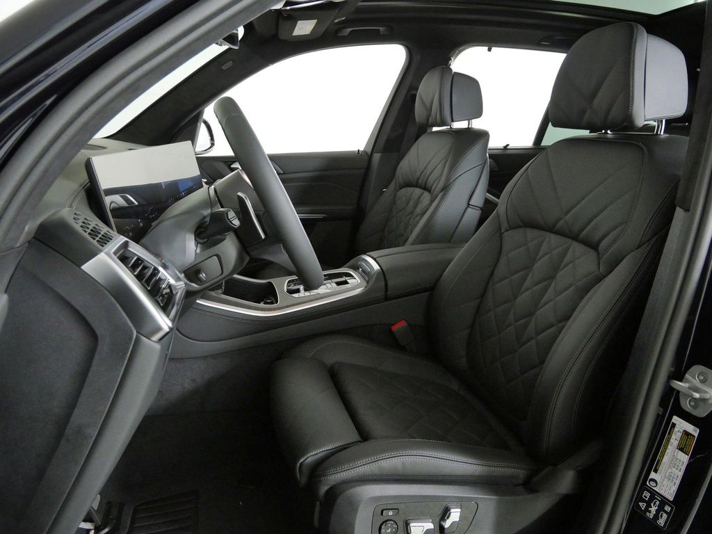 Thumbnail: 2026 BMW X5 - 36