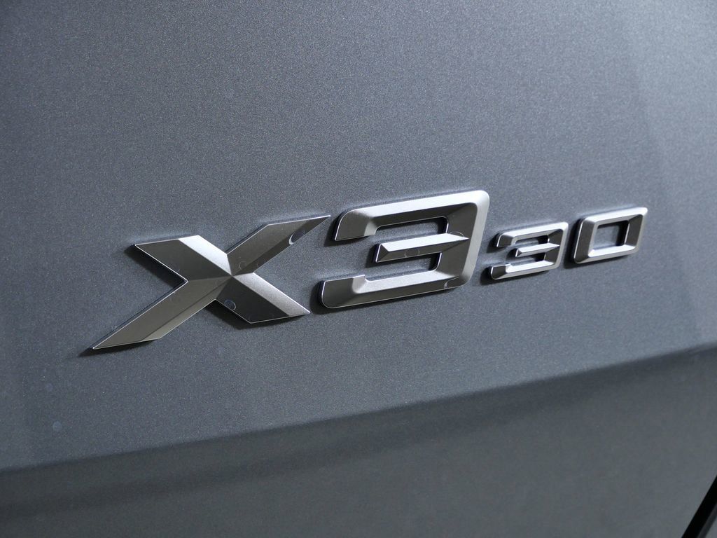 Thumbnail: 2026 BMW X3 - 14