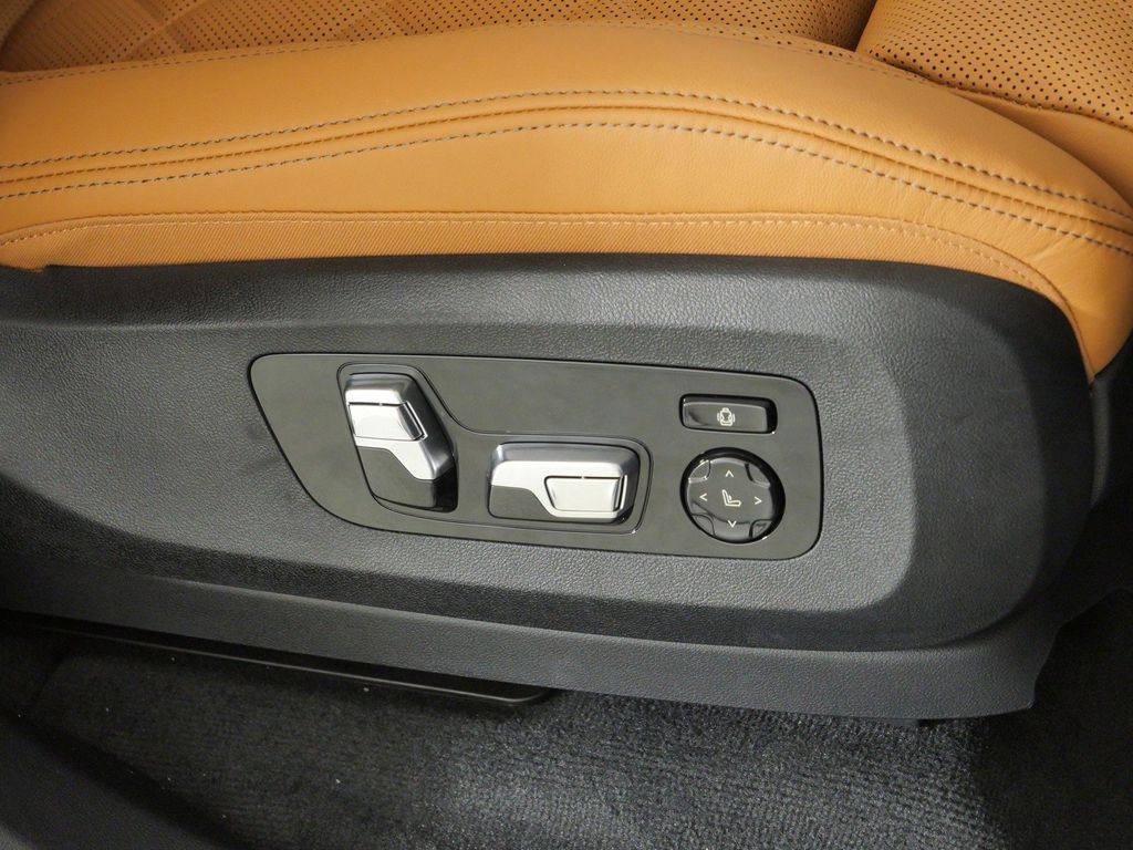 Thumbnail: 2026 BMW X5 - 22