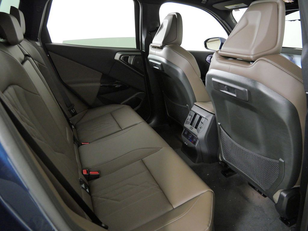 Thumbnail: 2026 BMW X3 - 25