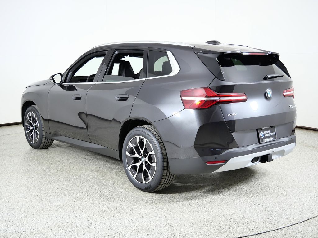 Thumbnail: 2026 BMW X3 - 14