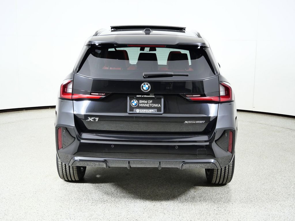 Thumbnail: 2023 BMW X1 - 12