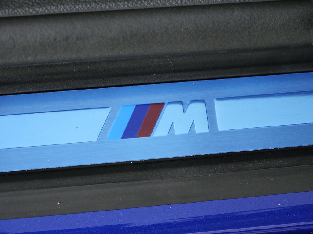 Thumbnail: 2026 BMW i4 - 23