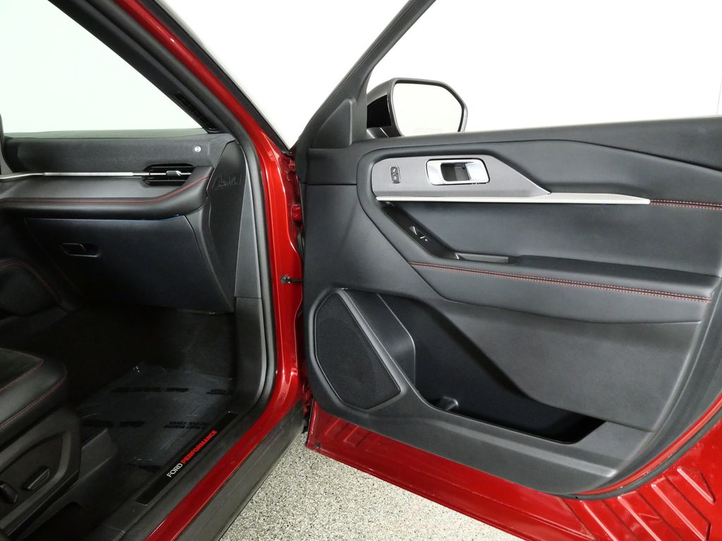 Thumbnail: 2025 Ford Explorer - 18