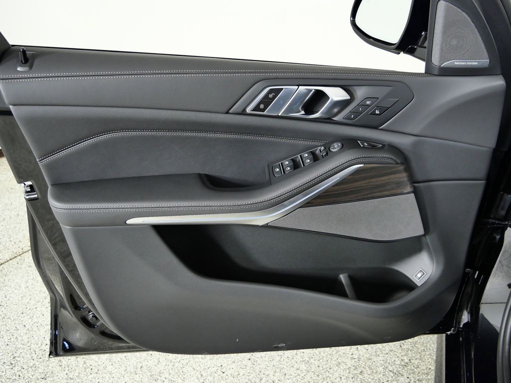 Thumbnail: 2026 BMW X5 - 34