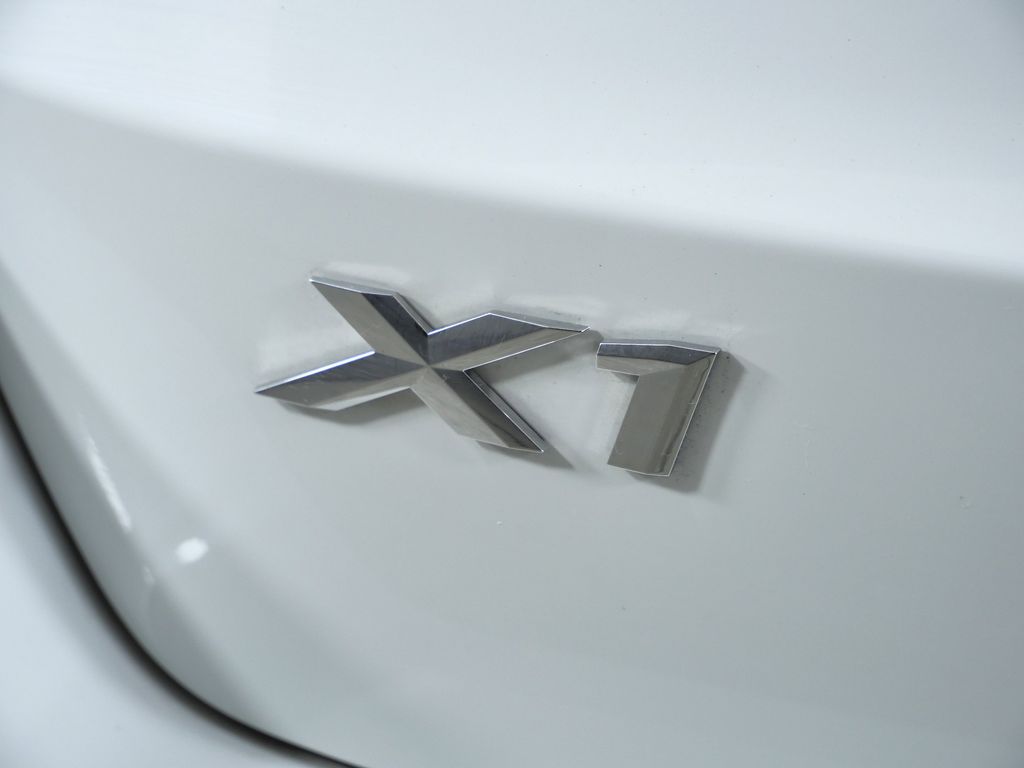 Thumbnail: 2026 BMW X1 - 13