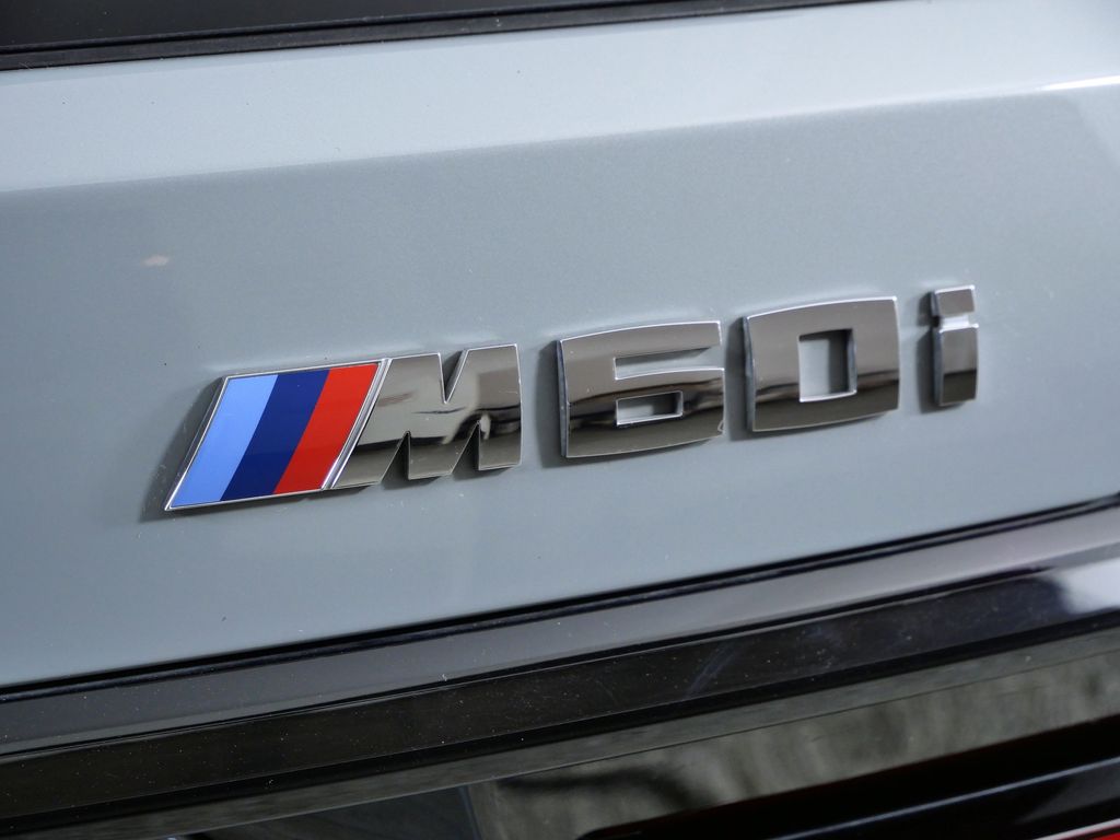 Thumbnail: 2025 BMW X7 - 13