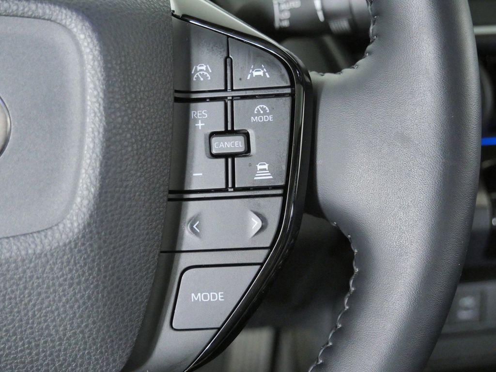 Thumbnail: 2024 Toyota Prius - 38