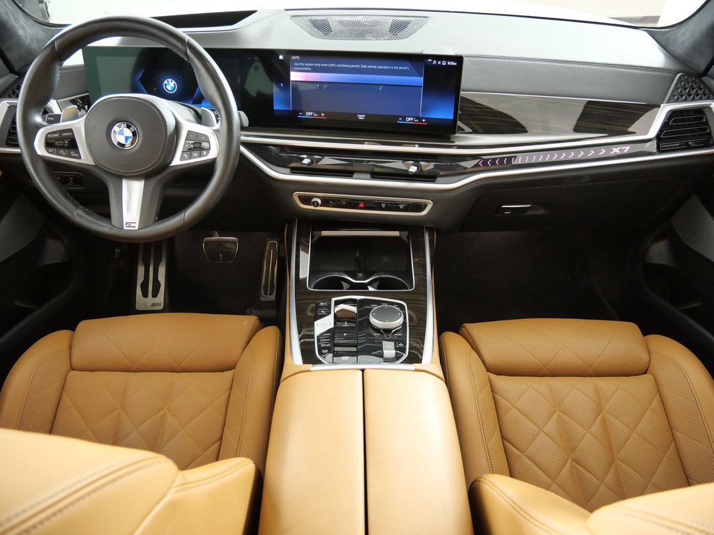 Thumbnail: 2023 BMW X7 - 6