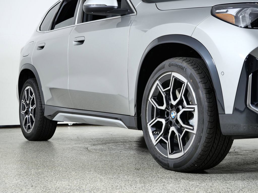 Thumbnail: 2026 BMW X1 - 8