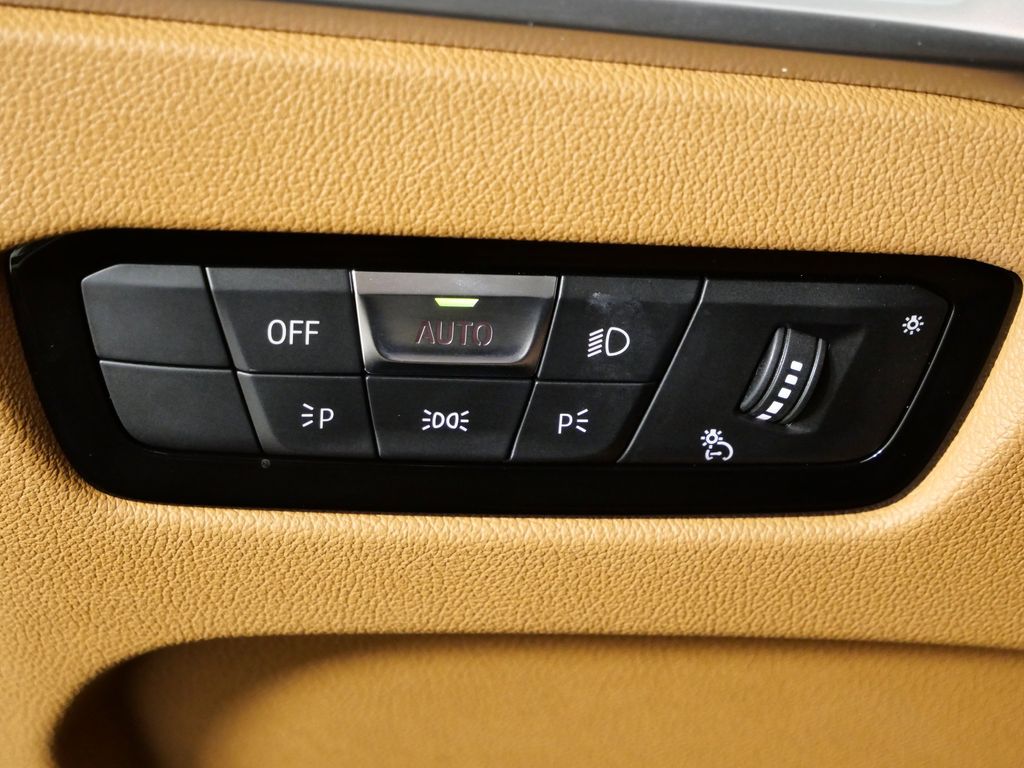 Thumbnail: 2025 BMW 4 Series - 41