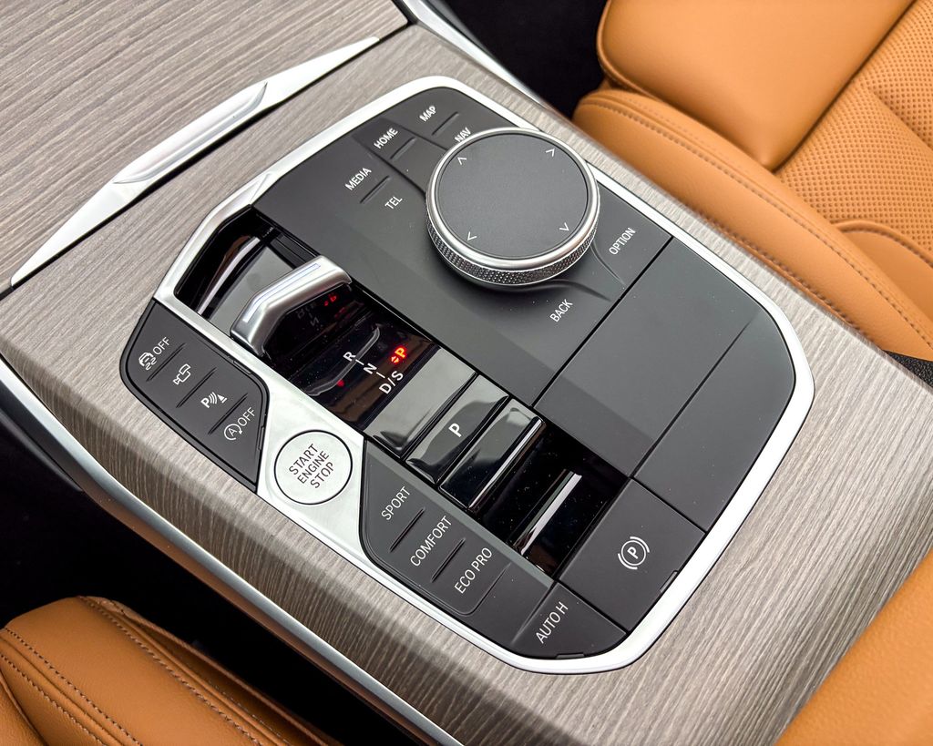 Thumbnail: 2025 BMW 3 Series - 46