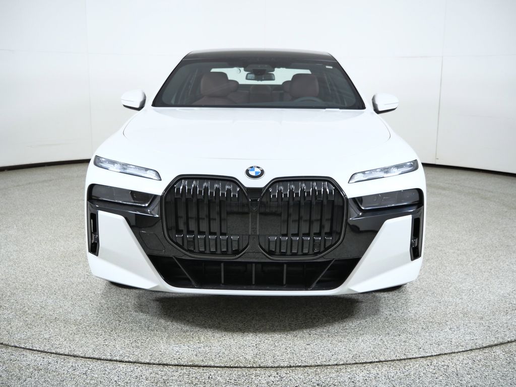 Thumbnail: 2026 BMW 7 Series - 2
