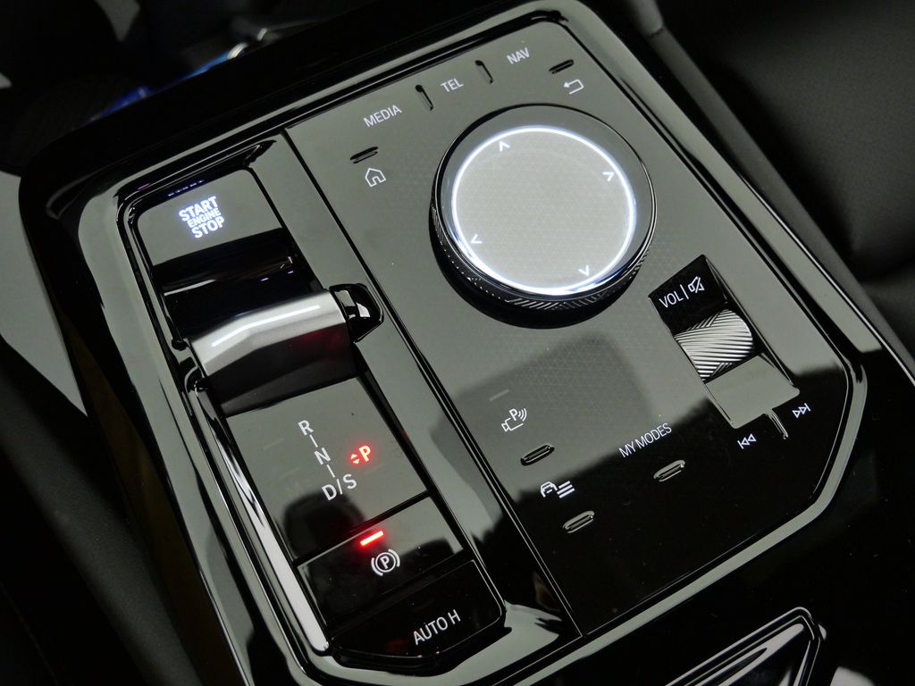 Thumbnail: 2026 BMW 5 Series - 46