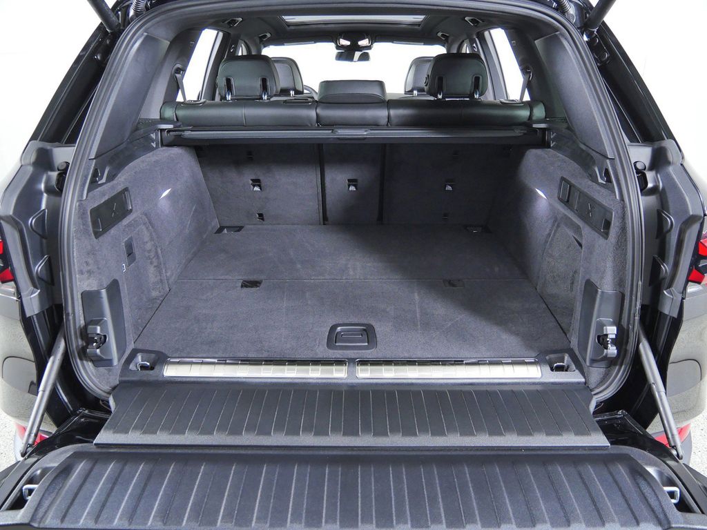 Thumbnail: 2026 BMW X5 - 28