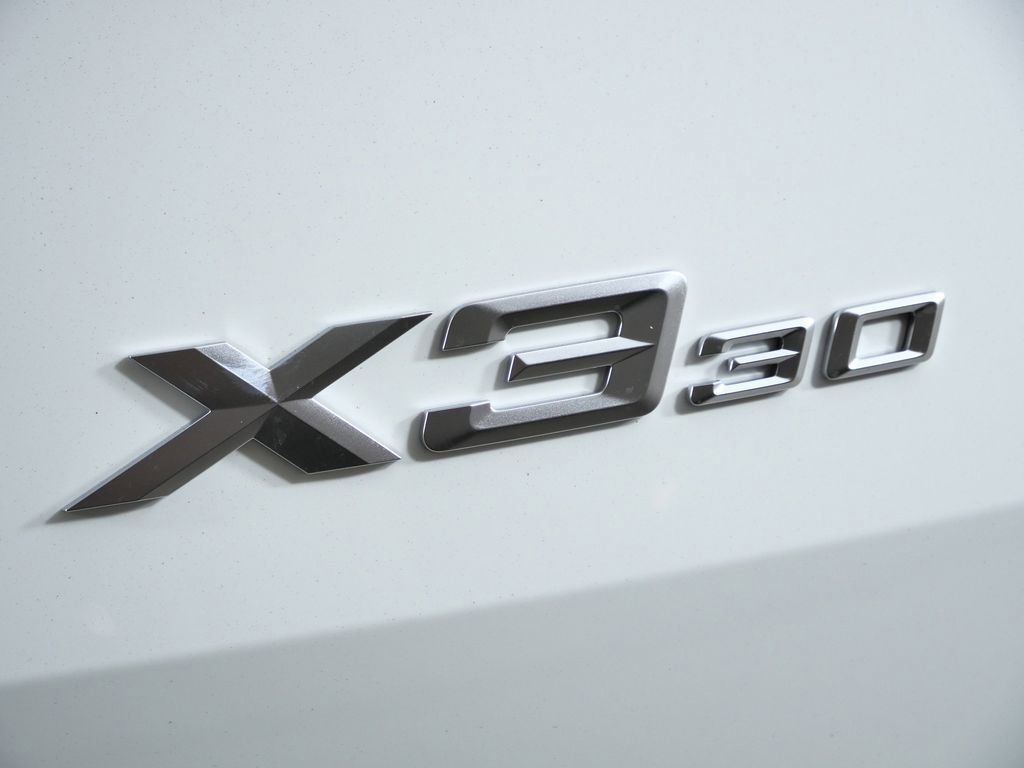 Thumbnail: 2026 BMW X3 - 14