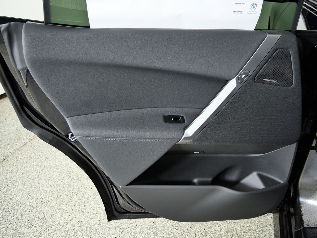 Thumbnail: 2026 BMW iX - 30