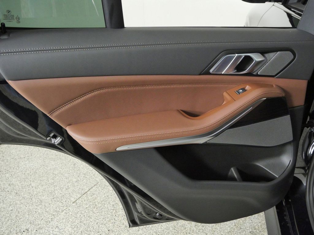 Thumbnail: 2026 BMW X5 - 31