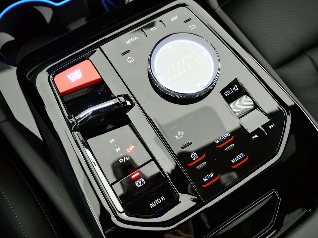 Thumbnail: 2026 BMW M5 - 48