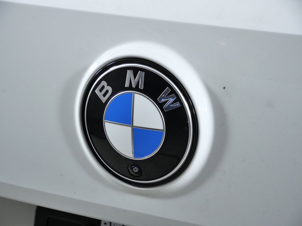 Thumbnail: 2026 BMW iX - 11