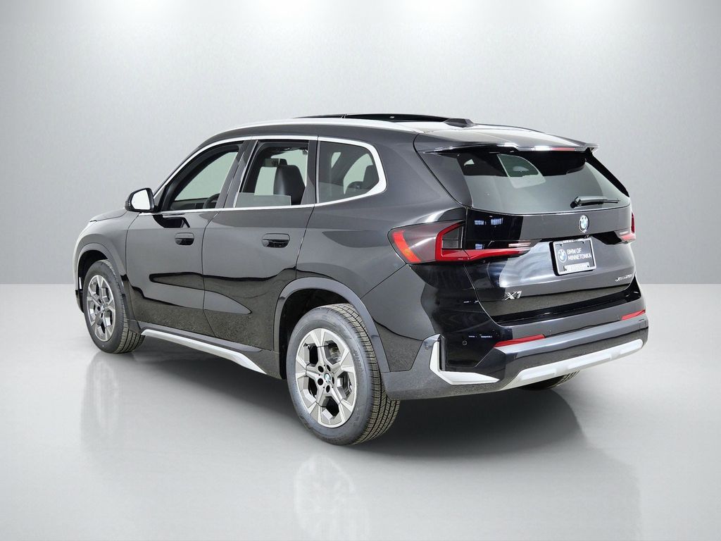 Thumbnail: 2026 BMW X1 - 14
