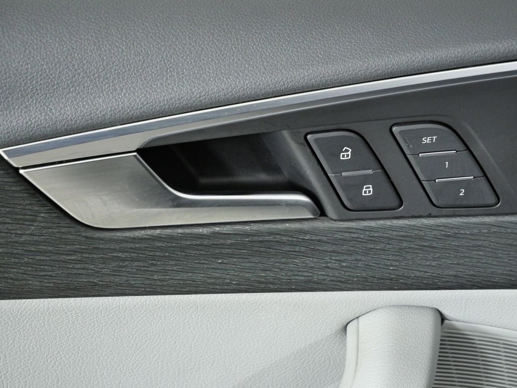 Thumbnail: 2018 Audi A4 - 37