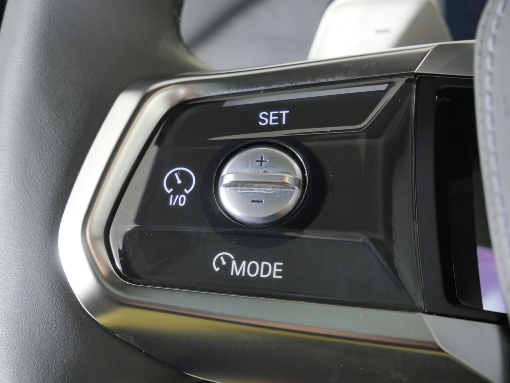 Thumbnail: 2023 BMW 7 Series - 44