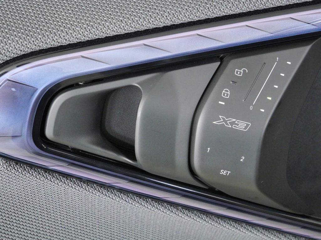 Thumbnail: 2025 BMW X3 - 40