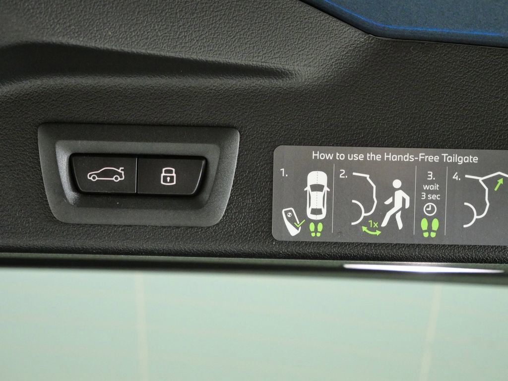 Thumbnail: 2026 BMW X5 - 32