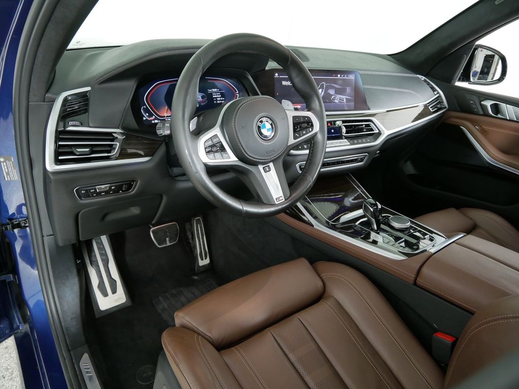 Thumbnail: 2021 BMW X7 - 33