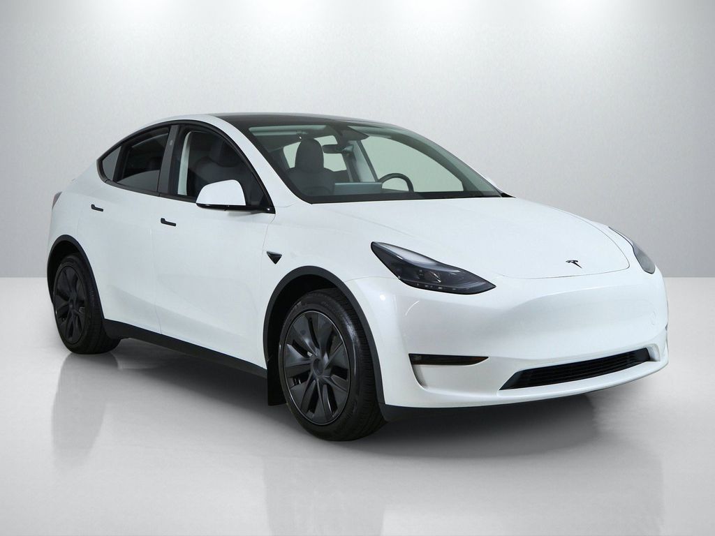 Thumbnail: 2025 Tesla Model Y - 8