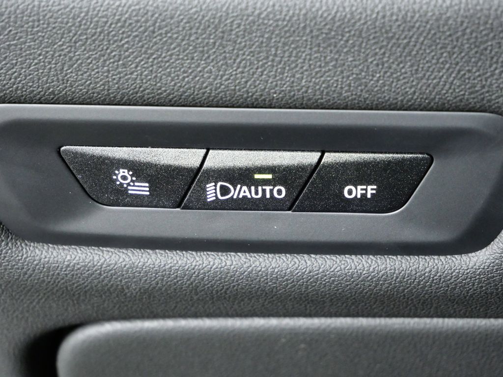 Thumbnail: 2026 BMW X5 - 40