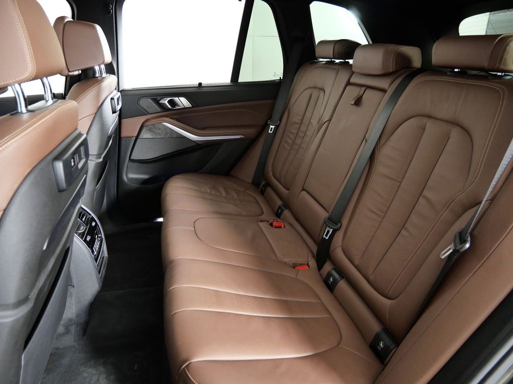 Thumbnail: 2020 BMW X5 - 33