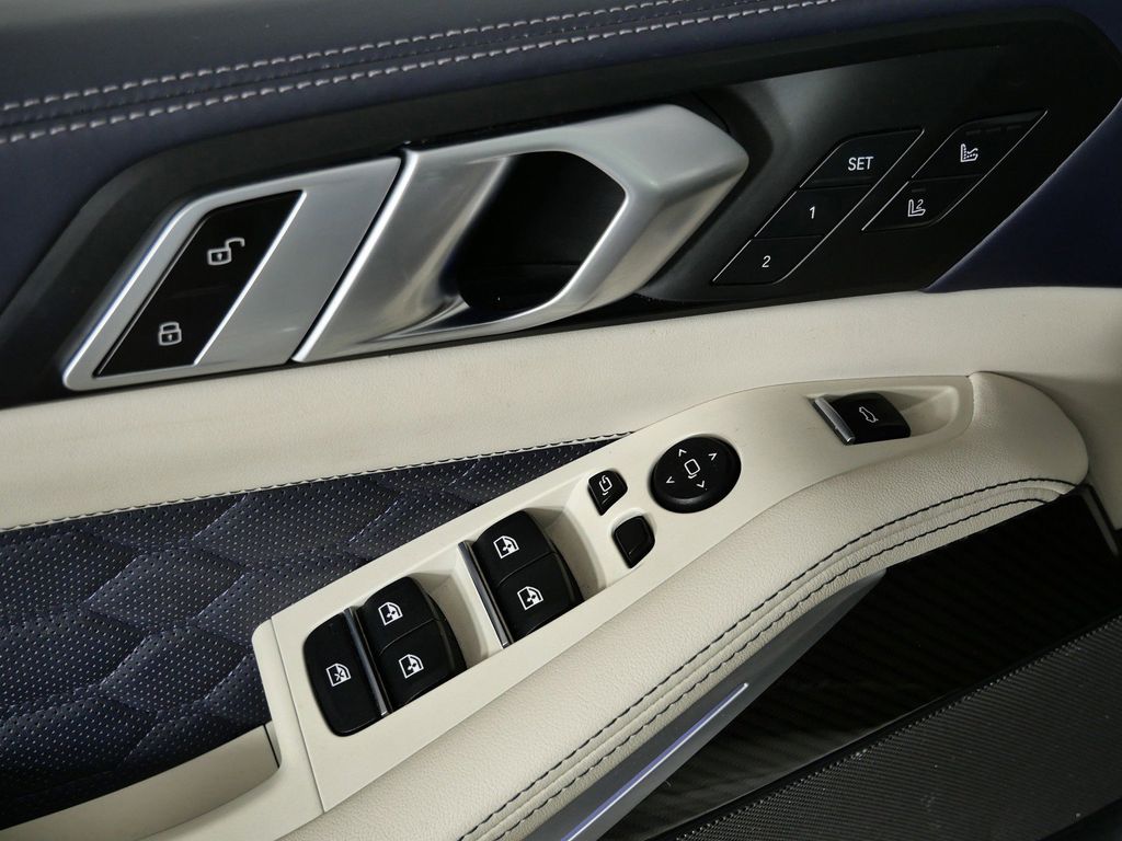 Thumbnail: 2023 BMW X5 - 37