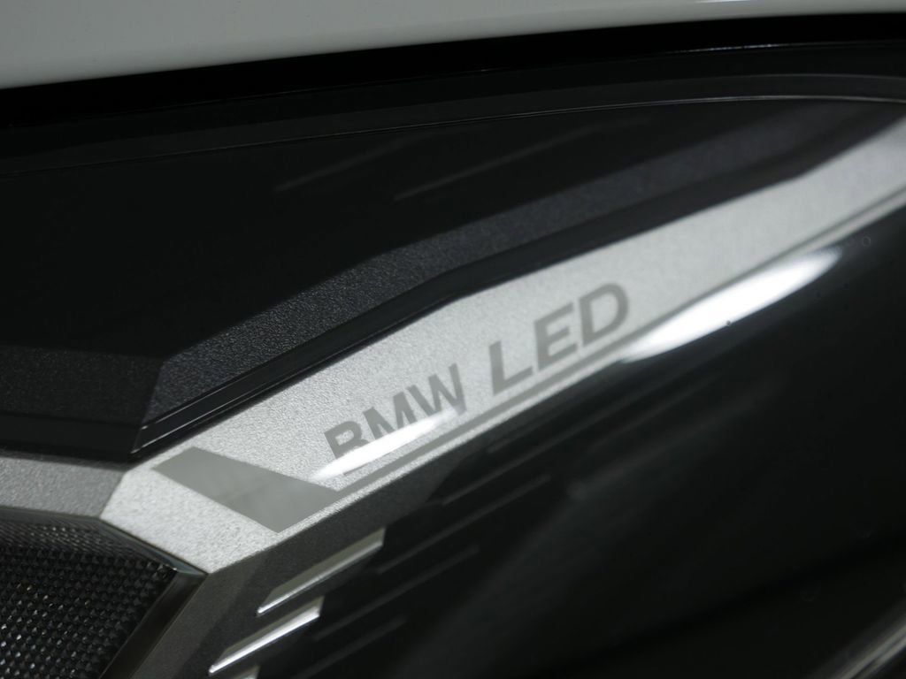 Thumbnail: 2025 BMW 4 Series - 19